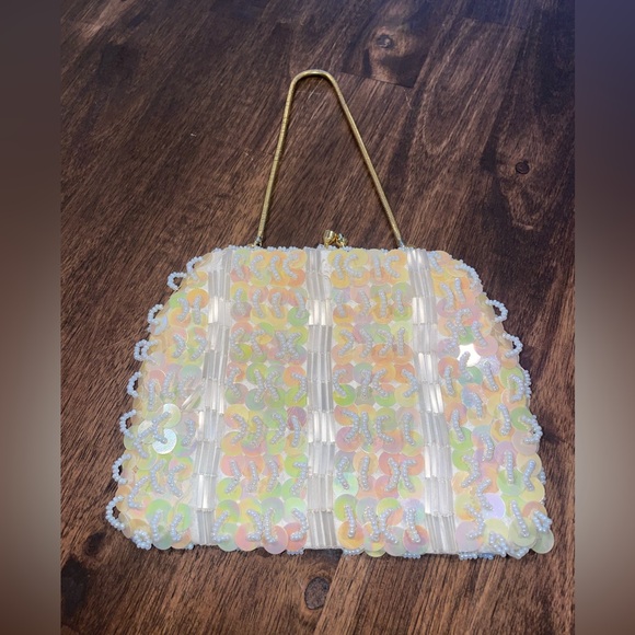 Vintage Handmade Beaded Clutch (Handmade in Hong Kong) - Picture 2 of 7